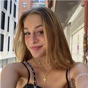 canguro para niños compaginando los estudios y apoyo escolar para niños menores de 10 años