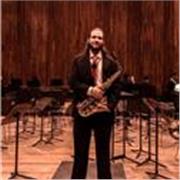 Licenciado en música con énfasis en Saxofón, Piano y teoría musical