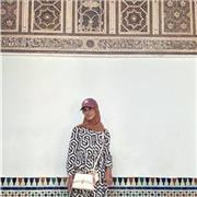 Me encantan los idiomas desde que era pequeña, y llevo desde el instituto ayudando a aquellos niños y adolescentes a los que no les gusta tanto o no se les da tan bien