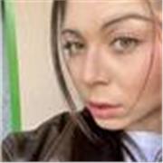 Sono una ragazza laureata in filosofia e pedagogia impartisco lezioni private in ambito umanistico