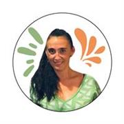 Nativa - da clases de Francés todos los niveles. 
Y apoyo escolar primaria y colegio para alumnos francófonos.