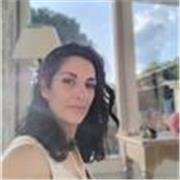 Laureata accademia di belle arti offre lezioni sul linguaggio dell arte e descriverla