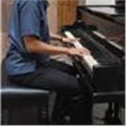 Maestro de piano Online con experiencia con niños, adolescentes y adultos