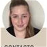 Soy una chica joven, sanitaria con mucha facilidad para establecer vinculos y con gran capacidad para explicar cosas.