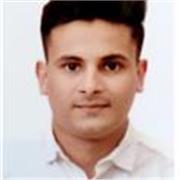 Friendly English tutor helping students speak confidently and fluently