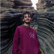 Estudiante de 4 de Física. Doy clases de viernes a domingo (incluidos), a niños de la ESO, Bachiller o Universidad