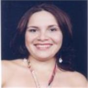 Professoressa di Science naturali. Laurea in Analisi Biologiche. Paziente e dedicata