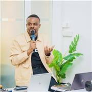 Prof d’informatique  – Initiation, bureautique, IA, WordPress, réseau…