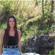 Me considero una persona con muchas ganas de enseñar a otras personas y poder ayudarles con la materia, responsable y empática con los demás