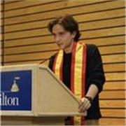 Tutor de matemáticas con 5 años de experiencia. Grado en matemáticas y máster en curso. Futuro doctor y profesor de universidad.