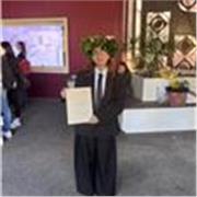 Neolaureata in economia offre lezioni di matematica (fini alle medie), italiano e altre materie. Supporto chiaro e paziente!