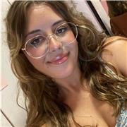 Profesora joven para impartir clases particulares de inglés, latín, catalán y castellano. Doy repaso a niños y adolescentes