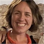 Licenciada en Administración y dirección de empresas. Lista para dar tanto clases de finanzas personales como admon de empresas