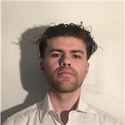 En dernière année de Master en école de commerce, je suis à l'aise avec toutes les matières de la primaire au lycée.