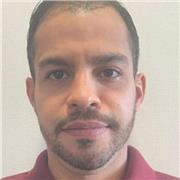 Personal trainer capacitado para entrenar a cualquier persona.