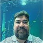 Sou professor de língua portuguesa, história, literatura e geografia, formado em Direito