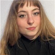 Profesora titulada que ofrece clases particulares tanto para niños como adultos en Asturias, zona de Oviedo y alrededores.