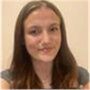 Estudiante de 22 años que lleva 10 años hablando bien el inglés. Me gusta enseñar idiomas y dar clases chulas y eficientes!