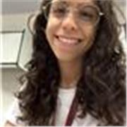 Química con experiencia en farmacéutica y análisis industriales, con fascinación por enseñar