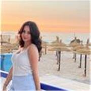 Professeur de français depuis 8 mois je fais des cours en ligne et dans les maisons 