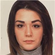 Sono Ilaria, ho appena ricevuto il diploma e sono disponibile ad aiutare o dare ripetizioni di italiano, inglese e francese