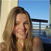 ¡Hola! Soy María, estudiante de Integración Social, y estoy aqui para ofrecer clases particulares principalmente de euskera!