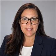 Profesora de contabilidad y finanzas. Con más de 25 años de experiencia en empresas