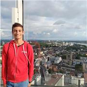 Neolaureato in Lettere classiche impartisce ripetizioni, sia in presenza a Cagliari sia online, di lingue antiche e moderne