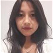 Profesora de matemáticas y letras que imparte clases a niños de todas las edades