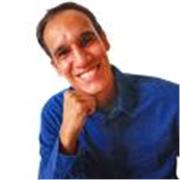Profesor con más de 10 años de experiencia enseñando inglés.