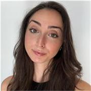 Profesora con experiencia con alumnado de todas las edades; primaria, ESO y Bachillerato, especializada en asignaturas de ciencias