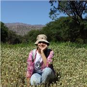 Maestra de biología de nivel primario y secundario