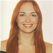 Soy Laia, una recién Graduada en Ade y Derecho y apasionada del mundo de la enseñanza.