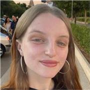 Profesora de inglés y otras materias con más de 4 años de experiencia. Dispuesta a dar clases tanto online como presencial.