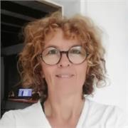 Enseignante depuis 15 ans en établissements français et internationaux. Primaire/collège. Contactez-moi pour en savoir plus!
