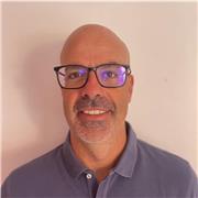 Profesor titulado en Geografía Historia y Ciencias Sociales