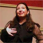 Clases de canto lírico y técnica vocal con mezzosoprano profesional