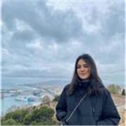 studentessa di economia, diplomata al liceo scientifico Frisi di Monza, offre ripetizioni di matematica e aiuto compiti in tutte le materie