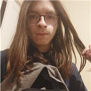 Si vous avez besoin de soutien ou de commencer à réviser, je peux aider en particulier avec l'anglais