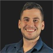 New Hire trainer focused on customer service in Spanish according to the nationality
