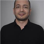 Professeur de littérature espagnole et latino-américaine, je suis titulaire d'un doctorat en espagnol de l'Université de Poitiers