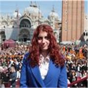 Hello! Sono Stella e posso aiutarti con l'inglese in modo facile e divertente