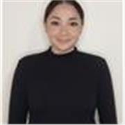 profesora de teatro enseña a todas las edades