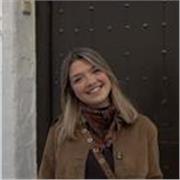 me encantan los niños, estar acompañada de ellos  y jugar y entretenerles, asi como ayudarles en las tareas que necesiten