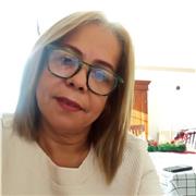 Profesora con doctorado y experiencia impartiendo castellano para extranjeros