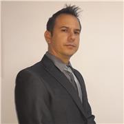 Profesor Graduado en Ingeniería Informática con mas de 10 años de experiencia en la programación.