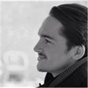 Profesor multilingüe para principiantes en Ingles, Español y Francés.