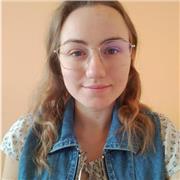 Studentessa universitaria magistrale di 23 anni offre ripetizioni di italiano e letteratura italiana per studenti di scuole elementari, medie e superiori