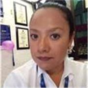 Profesora de Ciencias naturales para niños de primaria y secundaria