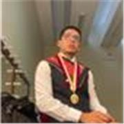 Ingeniero textil con experiencia en enseñar materias de matemática nivel universitario 